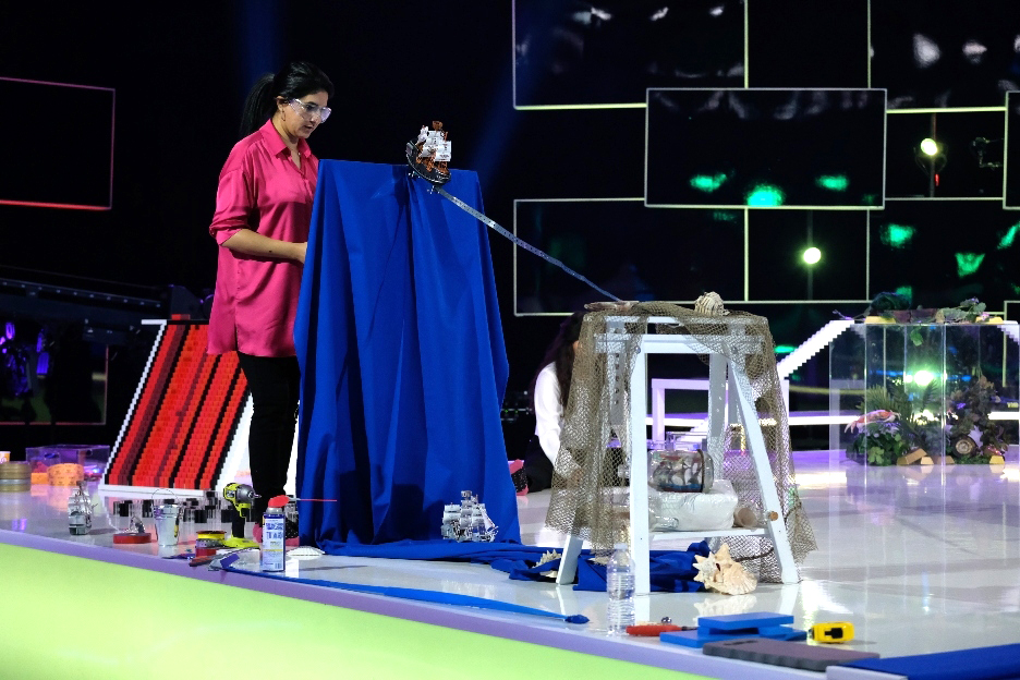Farah working on the ship flip for Domino Masters
